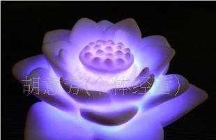 七彩蓮花燈 融合傳統與時尚的創意禮品