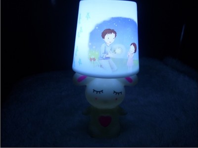 溫柔伴讀小夜燈 解析義烏書佳電子廠智能遙控流氓兔臺燈